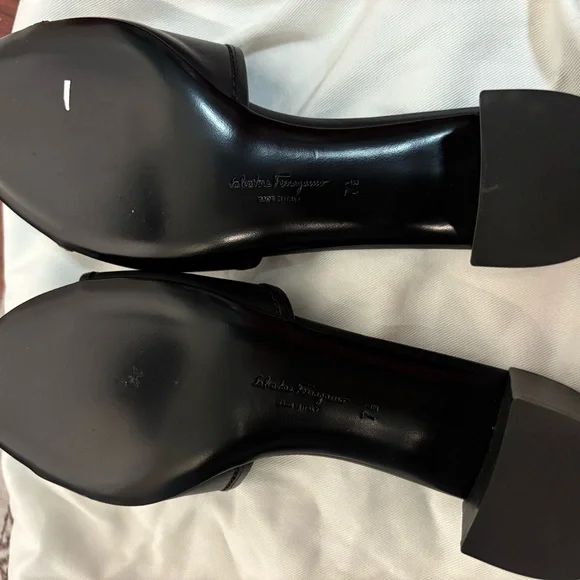 Salvatore Ferragamo Black Leather Mules - Picture 4 of 8